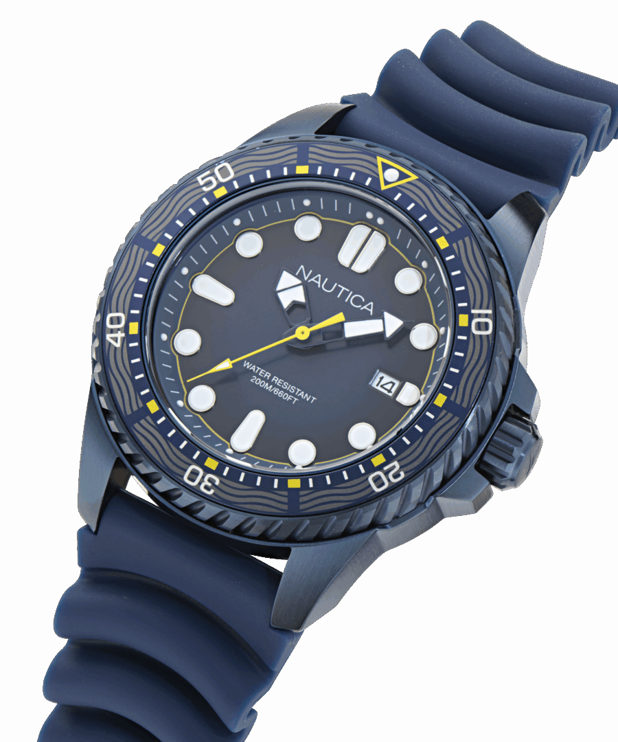 Nautica NAPSDF503 – detal tarczy i bezela, indeksy z luminą, data, WR 200