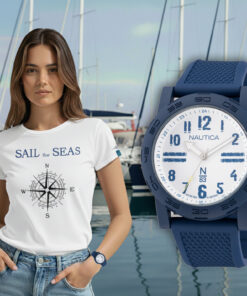 żeglarka w koszulce Sail the Sea i zegarku Nautica Ayia Triada – zestaw na prezent