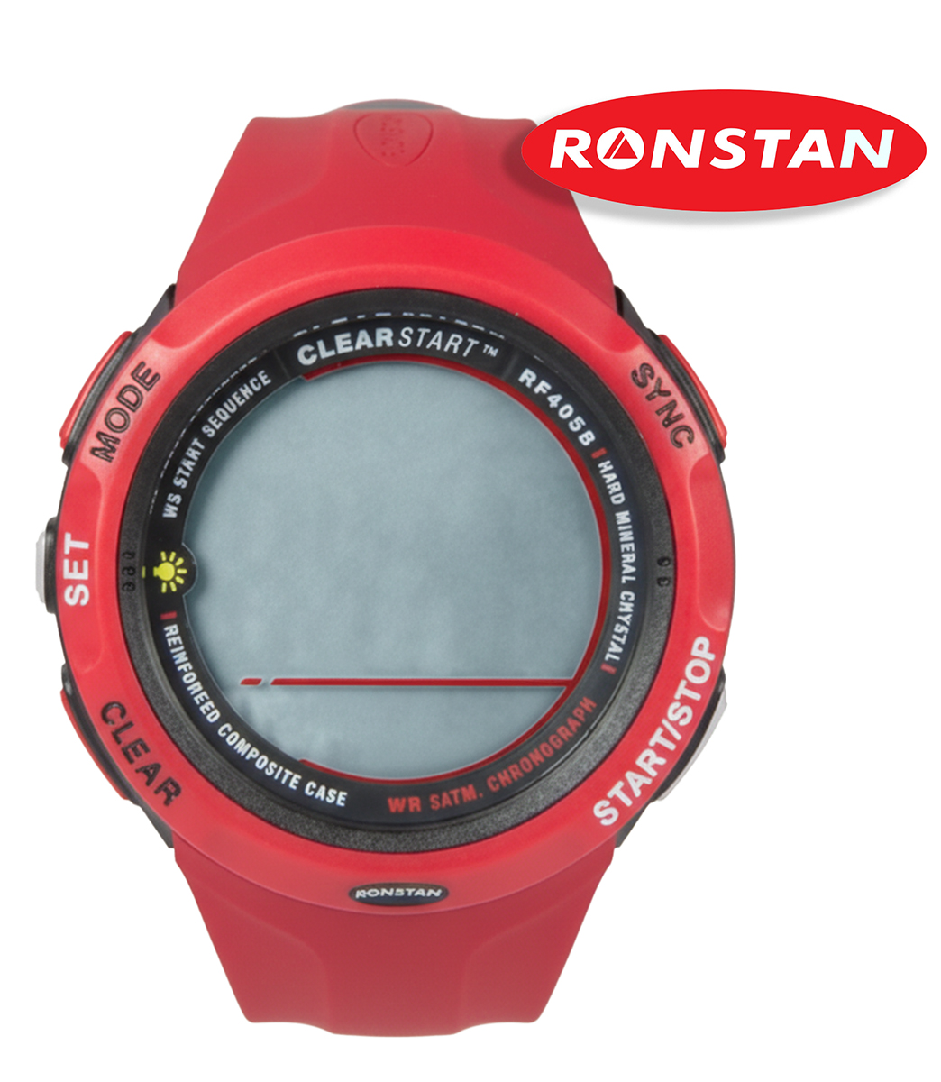 Ujęcie frontalne zegarka żeglarskiego Ronstan ClearStart RF4055 (50 mm). Zdjęcie podkreśla czytelność wyświetlacza oraz sportowy charakter zegarka regatowego dla żeglarzy.