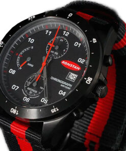 Ronstan ClearStart RF4056 – zbliżenie na czarną kopertę, koronkę i przyciski chronografu (zegarek regatowy)