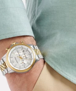 Nautica NAPBOF408 – zbliżenie na nadgarstku, dwukolorowa bransoleta