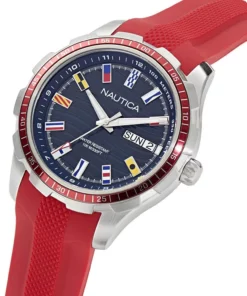 Nautica NAPNSF510 – ujęcie pod kątem, stalowa koperta 44 mm i bezel