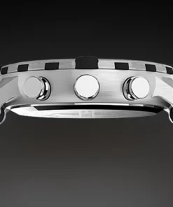 Timex Expedition Tide-Temp-Compass TW2V22100 – na nadgarstku w plenerze – żeglarstwo i outdoor (ujęcie lifestyle)