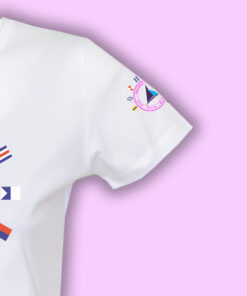 Detal nadruku na rękawie damskiej koszulki żeglarskiej International Code of Signals ICS