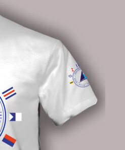 Detal nadruku na rękawie koszulki żeglarskiej International Code of Signals ICS