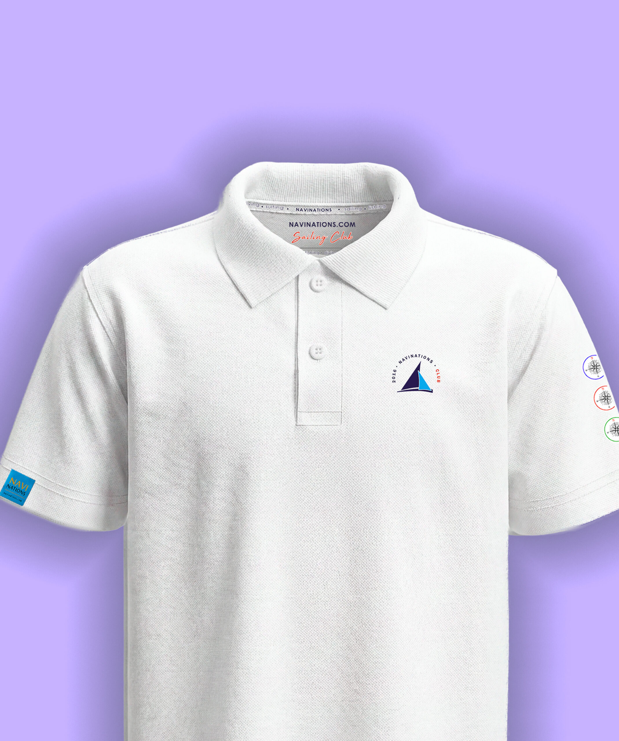 Zbliżenie na nadruk na dziecięcej koszulce polo Navinations Yacht Club